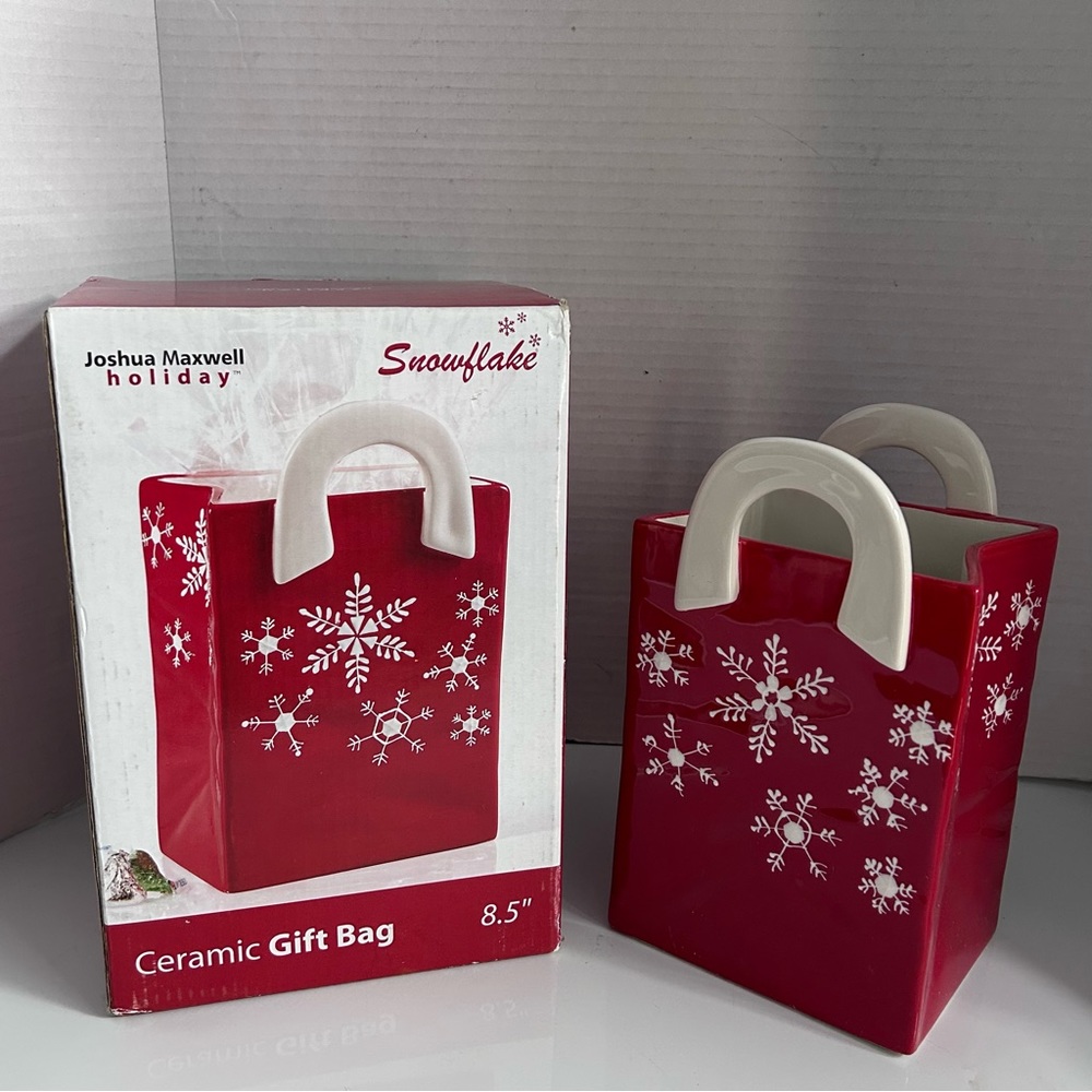 Joshua Maxwell red & white Holiday snowflakes ceramic gift box VINTAGE